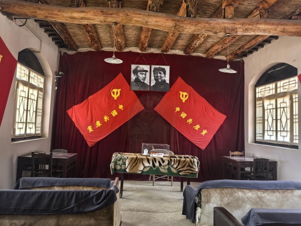 西柏坡干部学院.jpg