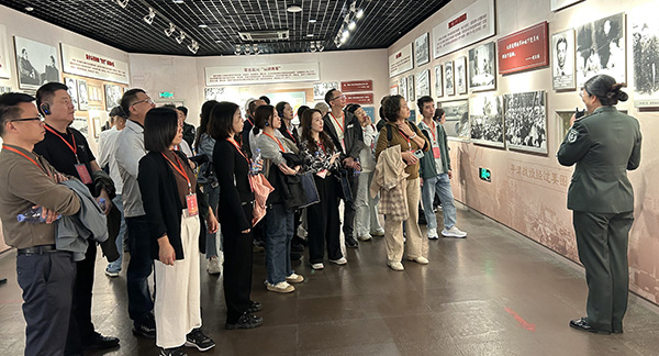 西柏坡红色教育.jpg