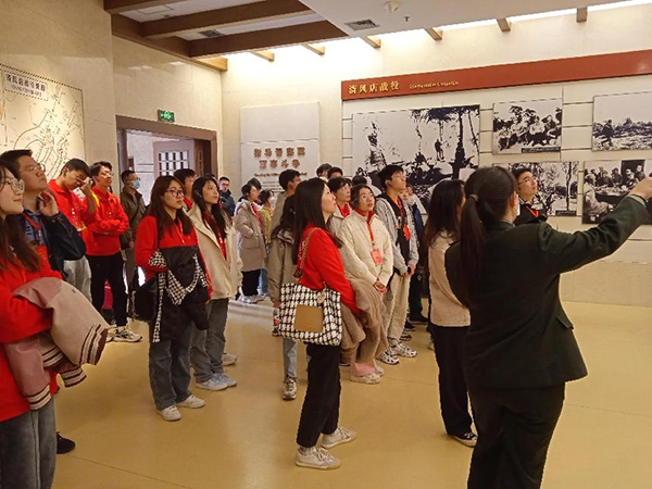 图片gaoxiao.jpg